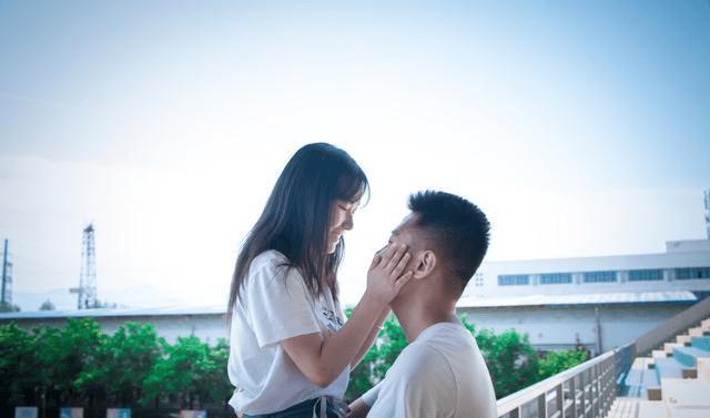 西藏藏露唐卡给您解读：唐卡如何制作？